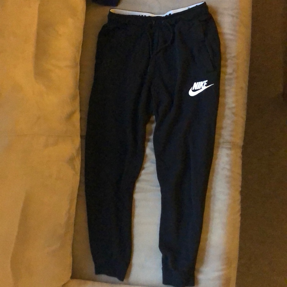 Women’s Nike Jogger Black Sweatpants size Small